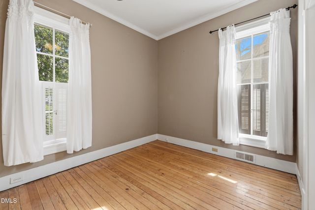 916 W Davis Street, Burlington, NC 27215