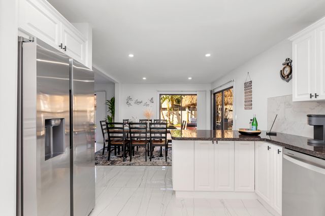484 NW 38th Terrace, Deerfield Beach, FL 33442