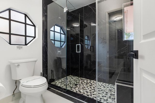 484 NW 38th Terrace, Deerfield Beach, FL 33442