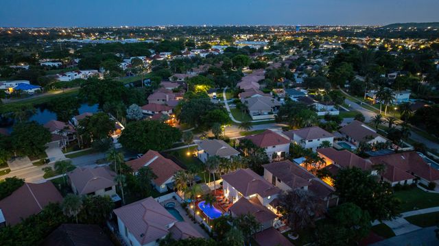 484 NW 38th Terrace, Deerfield Beach, FL 33442