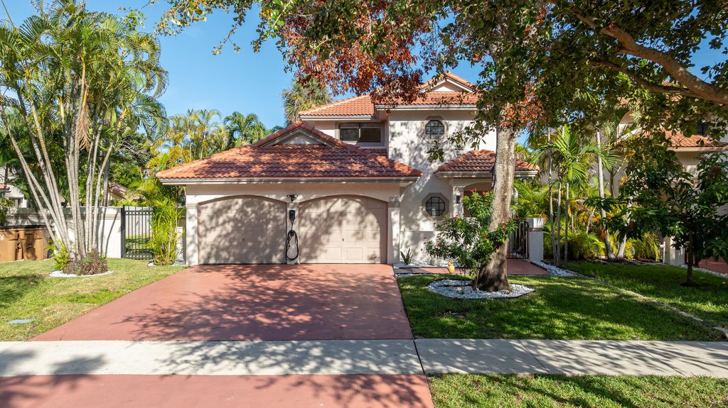 484 NW 38th Terrace, Deerfield Beach, FL 33442