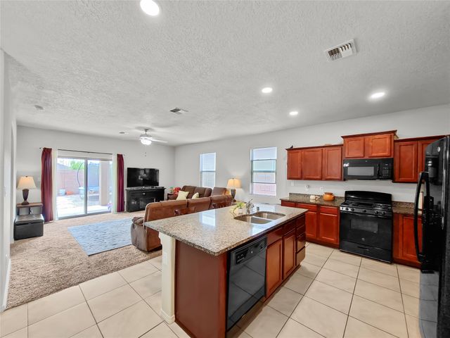 5222 Via Del Sol, Santa Fe, NM 87507
