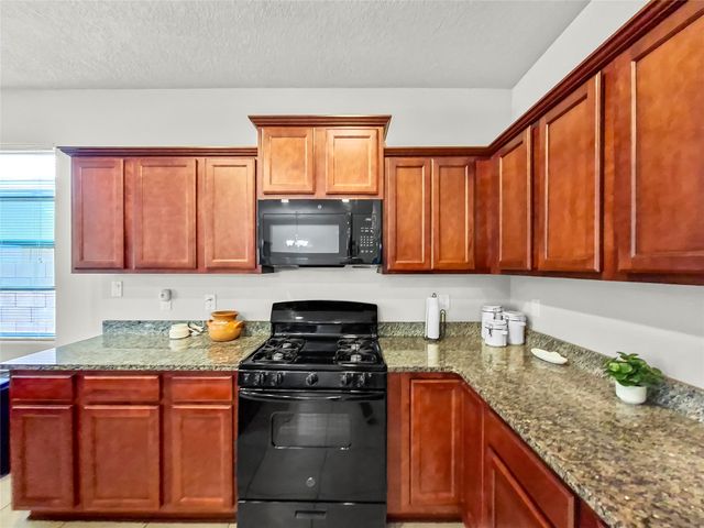 5222 Via Del Sol, Santa Fe, NM 87507