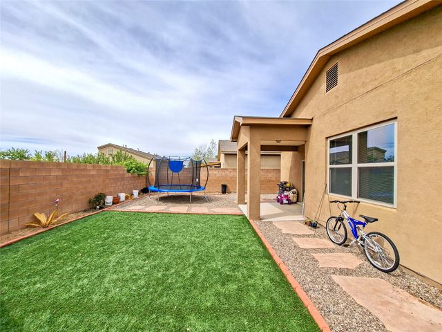 5222 Via Del Sol, Santa Fe, NM 87507