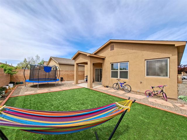 5222 Via Del Sol, Santa Fe, NM 87507