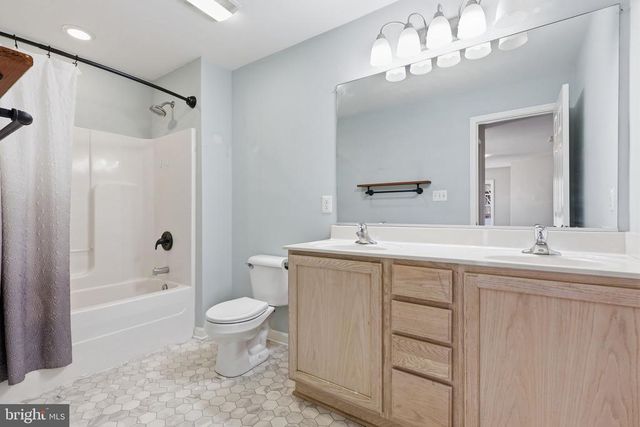 4603 LAKEVIEW PKWY, Locust Grove, VA 22508