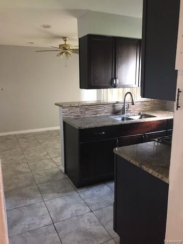 32609 Wexford Drive, Warren, MI 48092