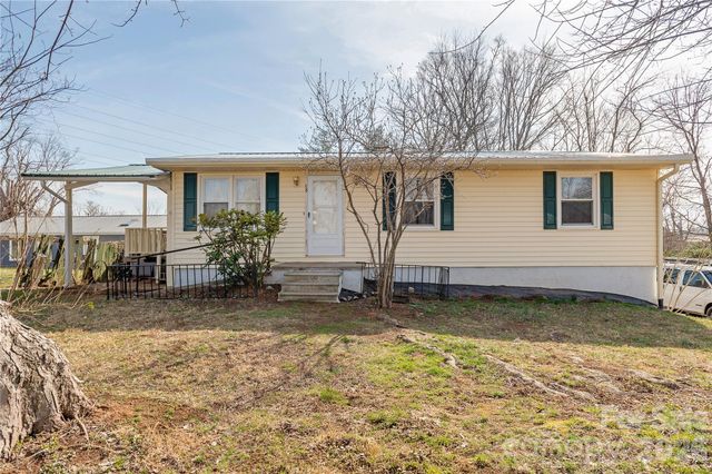 56 Fairview Avenue, Hendersonville, NC 28792
