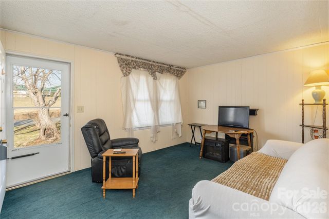 56 Fairview Avenue, Hendersonville, NC 28792