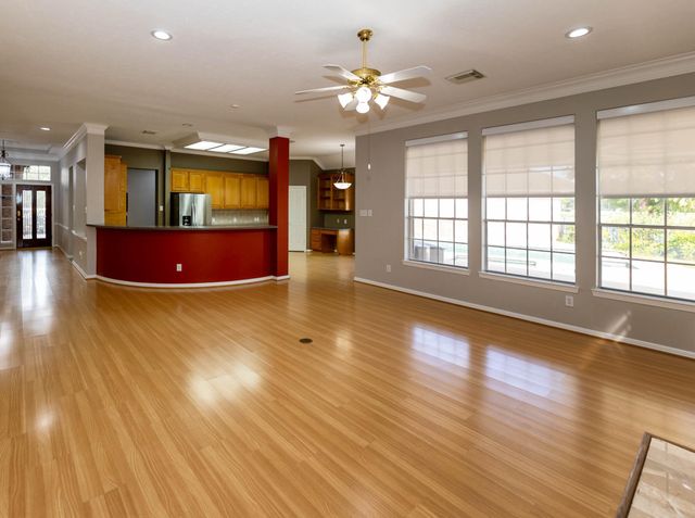 2435 Thorndon Park Court, League City, TX 77573