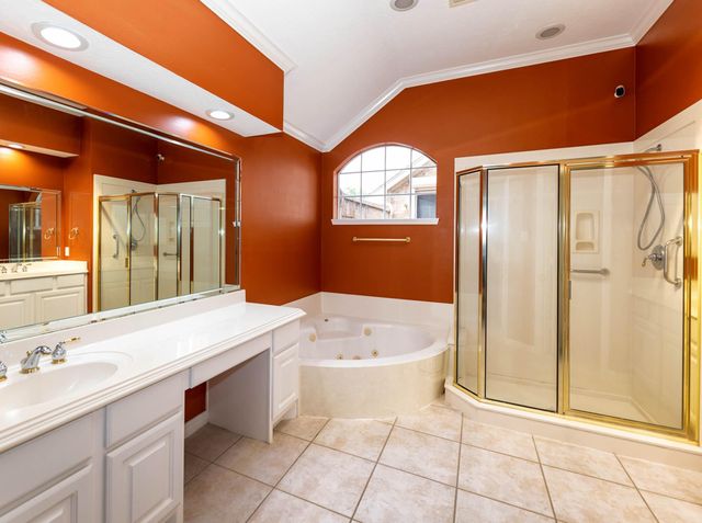 2435 Thorndon Park Court, League City, TX 77573