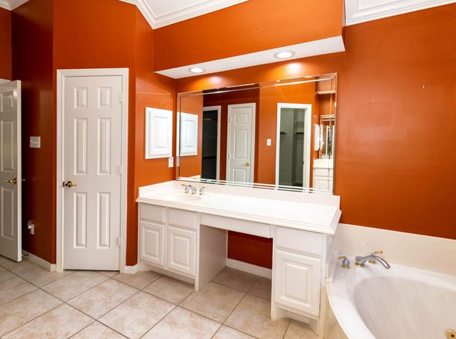 2435 Thorndon Park Court, League City, TX 77573