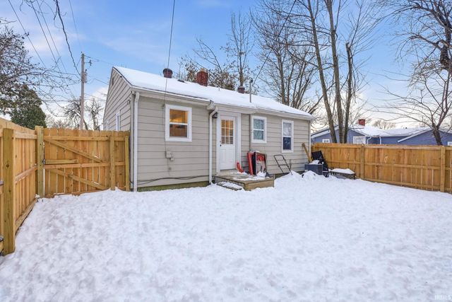 2202 ravenswood Drive, Evansville, IN 47714