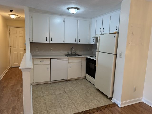 23 North Ave 22, Rockland, MA 02370