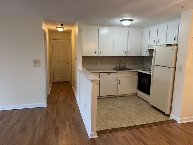 23 North Ave 22, Rockland, MA 02370