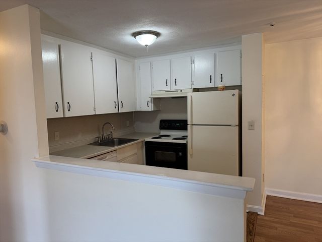 23 North Ave 22, Rockland, MA 02370