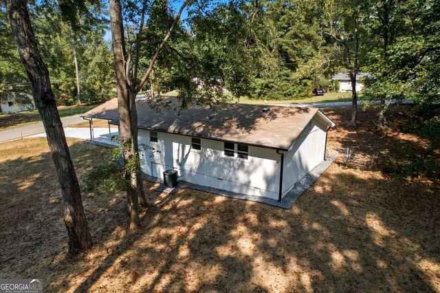 2087 Chestnut Way, Lithia Springs, GA 30122