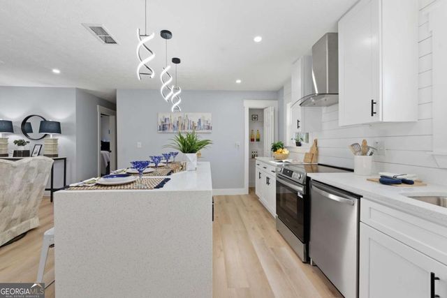 2087 Chestnut Way, Lithia Springs, GA 30122