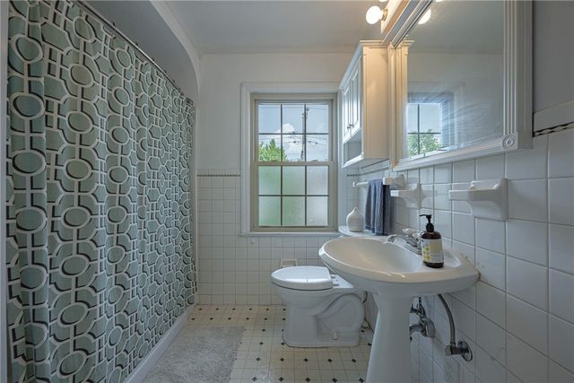 441 Corona Avenue, Oakwood, OH 45419