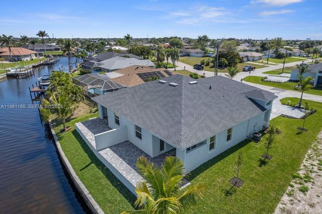1107 SE 38 Street, Cape Coral, FL 33904