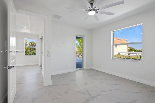 1107 SE 38 Street, Cape Coral, FL 33904
