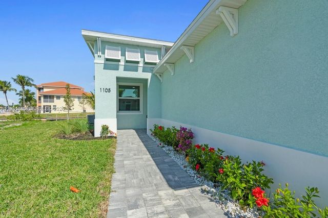 1107 SE 38 Street, Cape Coral, FL 33904