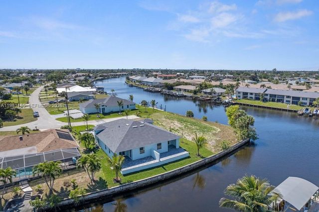 1107 SE 38 Street, Cape Coral, FL 33904