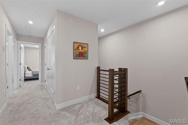 8933 Eager Road, St Louis, MO 63144