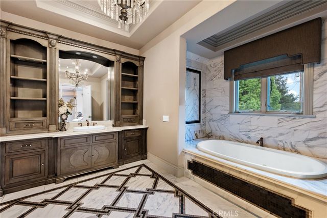 1128 S 6th Avenue, Arcadia, CA 91006