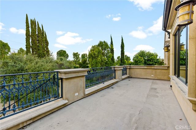 1128 S 6th Avenue, Arcadia, CA 91006