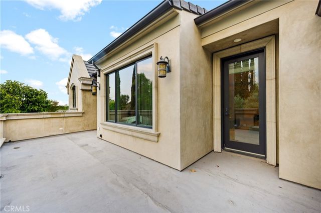 1128 S 6th Avenue, Arcadia, CA 91006