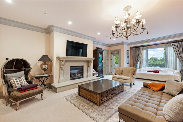 1128 S 6th Avenue, Arcadia, CA 91006
