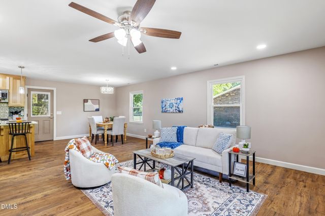 1602 Broadway Drive, Graham, NC 27253