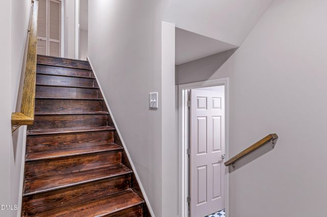1602 Broadway Drive, Graham, NC 27253