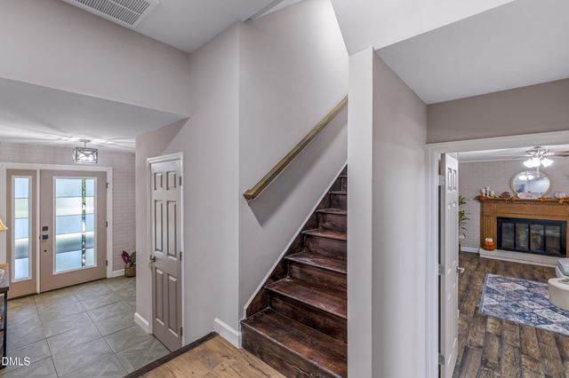 1602 Broadway Drive, Graham, NC 27253