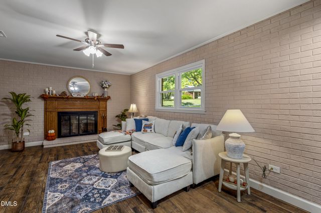 1602 Broadway Drive, Graham, NC 27253