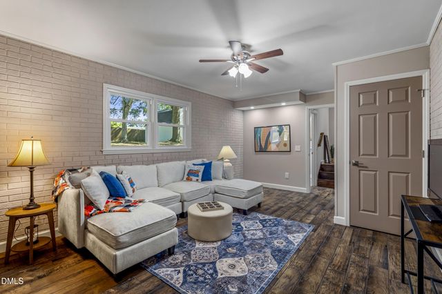 1602 Broadway Drive, Graham, NC 27253