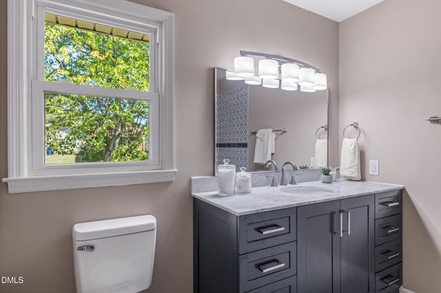 1602 Broadway Drive, Graham, NC 27253