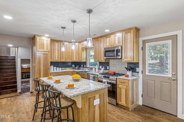 1602 Broadway Drive, Graham, NC 27253