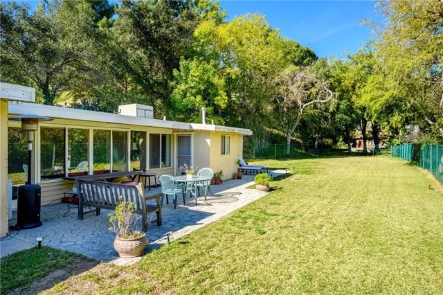 3770 Hillway Drive, Glendale, CA 91208