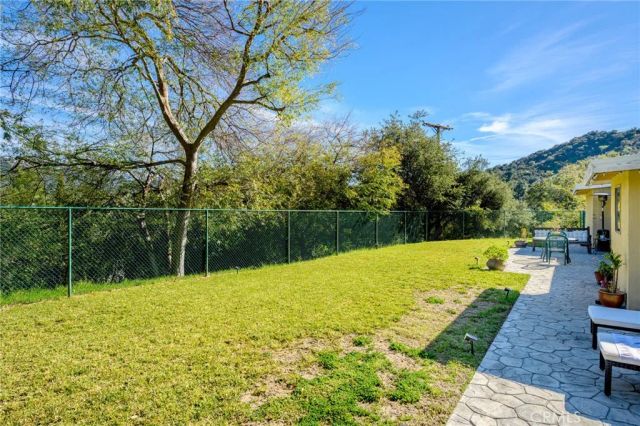 3770 Hillway Drive, Glendale, CA 91208