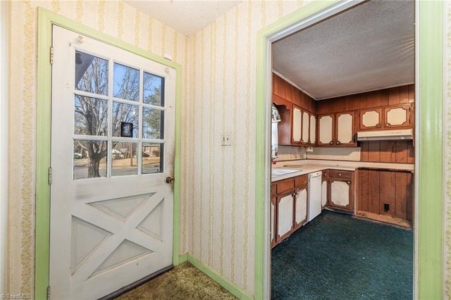 3709 Whitfield Road, Winston-salem, NC 27105