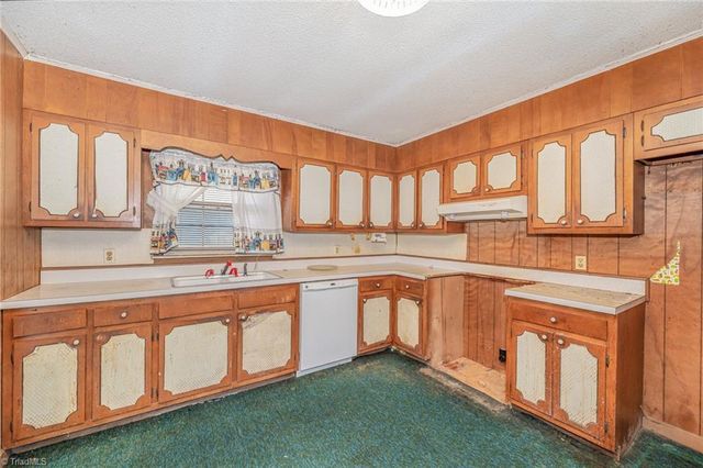 3709 Whitfield Road, Winston-salem, NC 27105