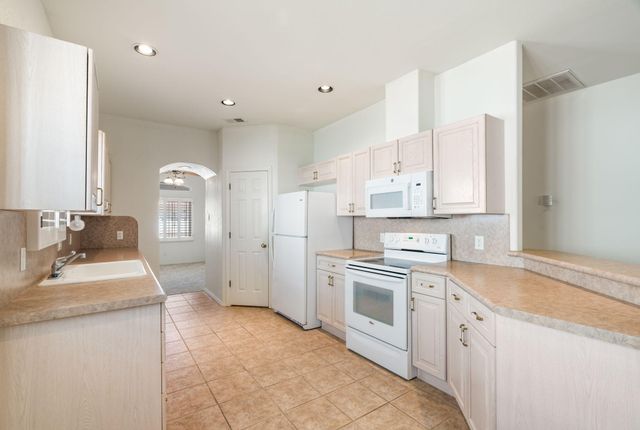 6432 Monahiti Place NE, Albuquerque, NM 87109