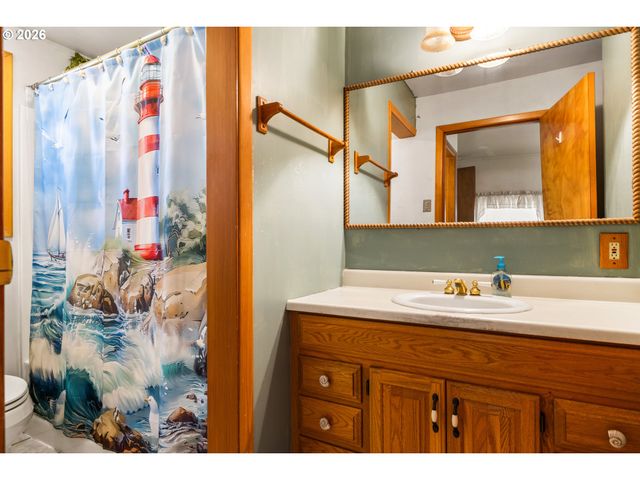 1615 VAN BUREN St, Oregon City, OR 97045