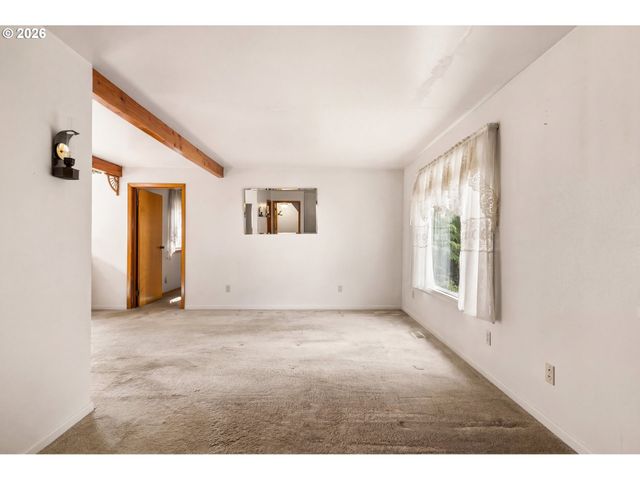 1615 VAN BUREN St, Oregon City, OR 97045