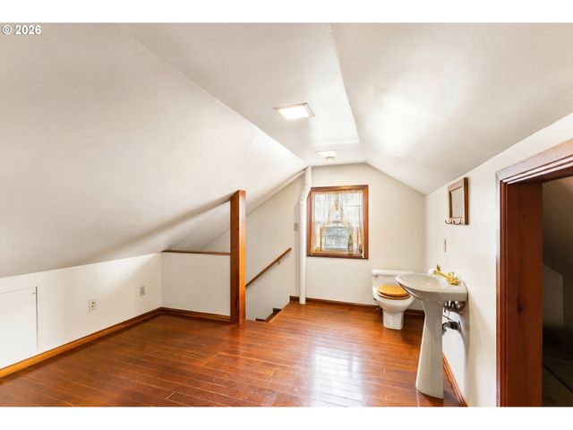 1615 VAN BUREN St, Oregon City, OR 97045