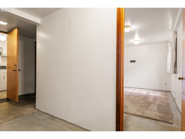 1615 VAN BUREN St, Oregon City, OR 97045