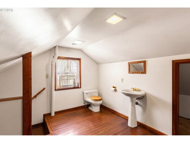 1615 VAN BUREN St, Oregon City, OR 97045