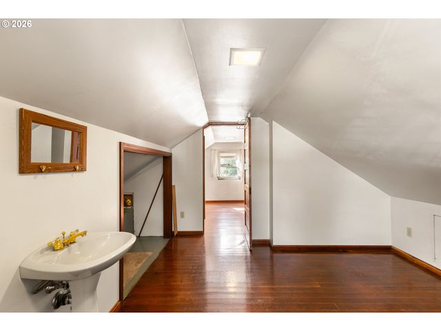 1615 VAN BUREN St, Oregon City, OR 97045